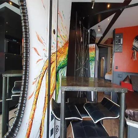 Naturist Cap Carbone Lägenhet